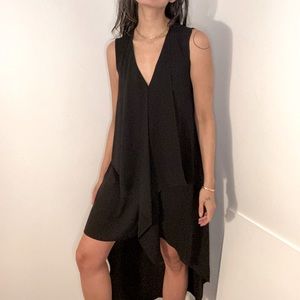 black sleeveless dress